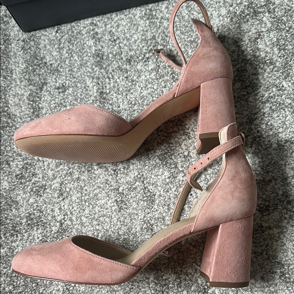 Ann Taylor Pink Suede Women's Heels - Picture 2 of 4
